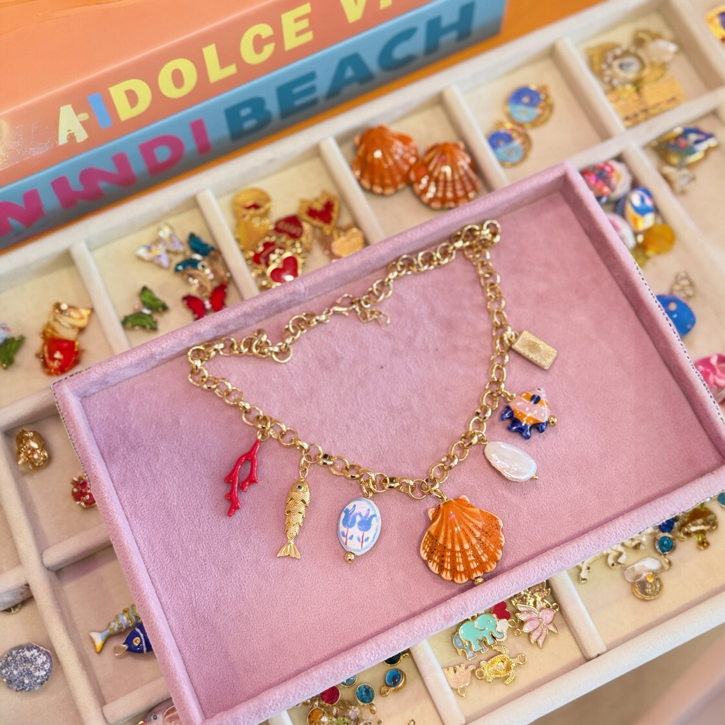 Sea Treasure Charm Kolye